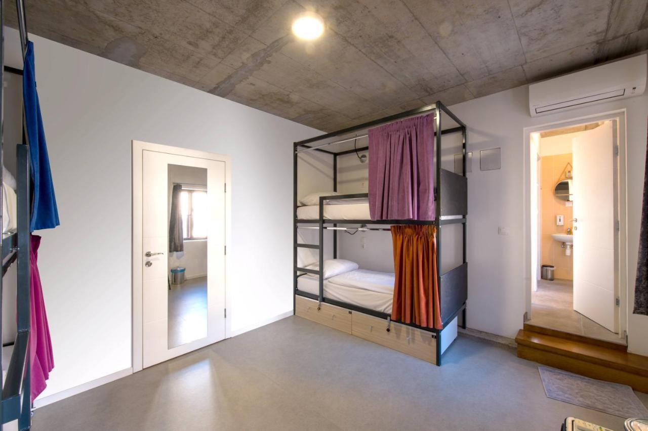 Hostel Os Осиек Экстерьер фото
