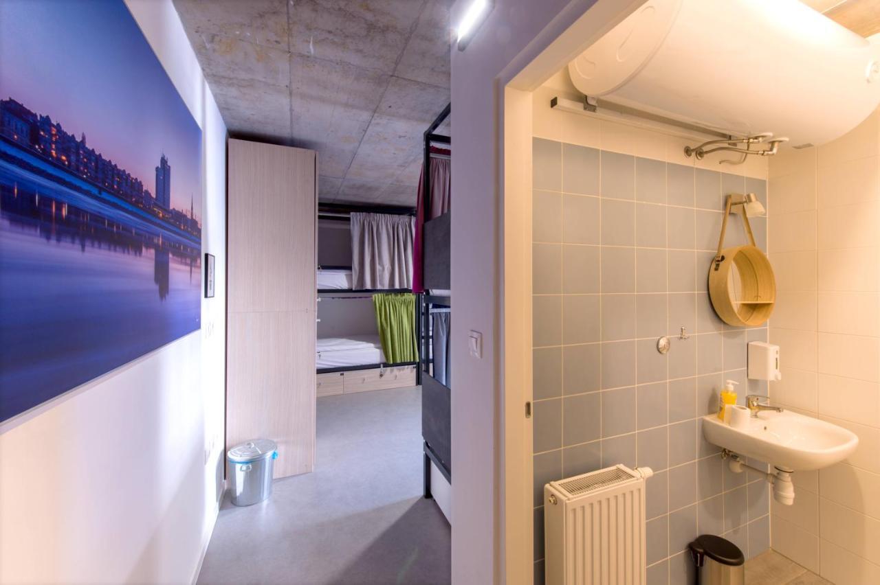 Hostel Os Осиек Экстерьер фото