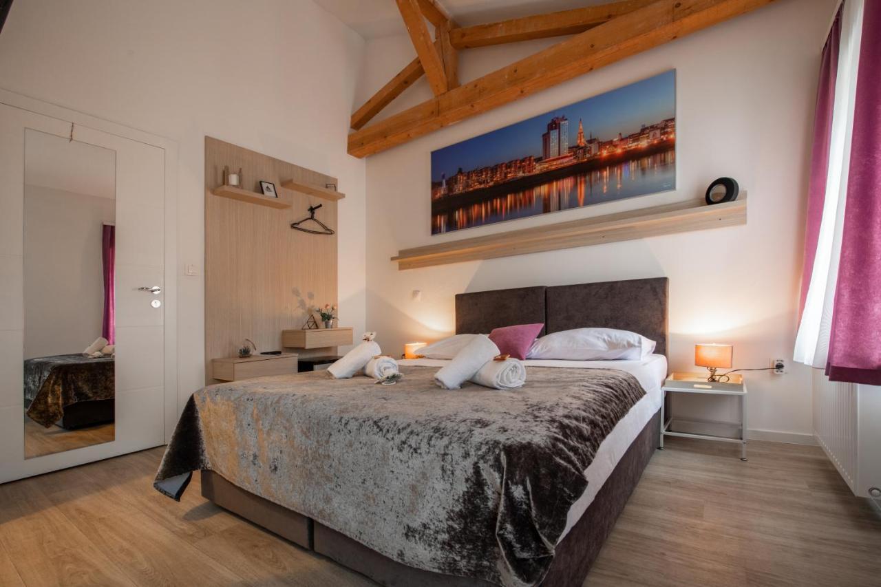 Hostel Os Осиек Экстерьер фото